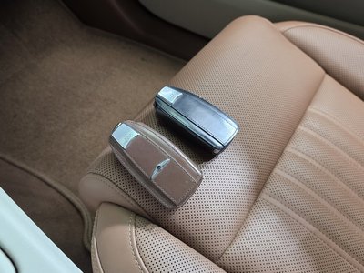 2021 Genesis G90 — миниатюра 15