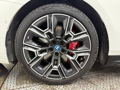 BMW I5 - 6