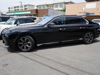 BMW 7 SERIES - 2