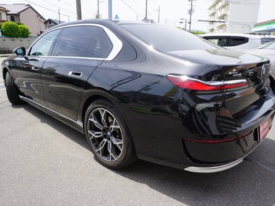 BMW 7 SERIES - 8