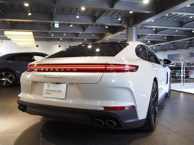 PORSCHE PANAMERA - 6