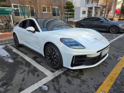 PORSCHE PANAMERA - 5