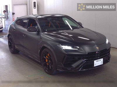 LAMBORGHINI URUS - 1