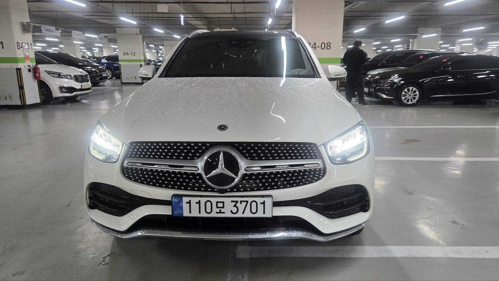 MERCEDES-BENZ GLC - View 1