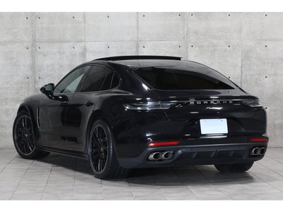 PORSCHE PANAMERA - 10