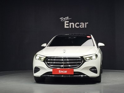 MERCEDES-BENZ E-CLASS - 2