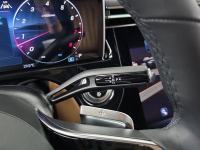 MERCEDES-BENZ E-CLASS - 9