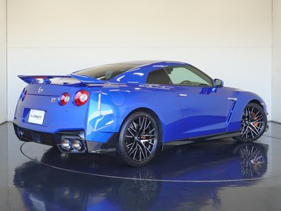 NISSAN GT-R - 2