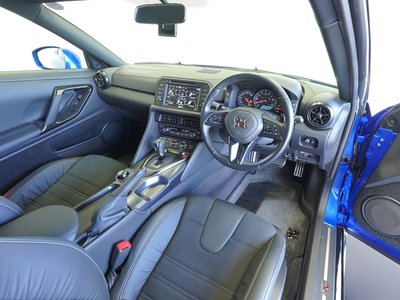 NISSAN GT-R - 7