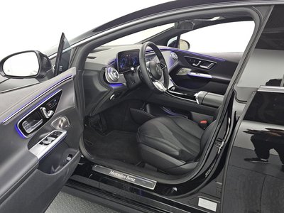 MERCEDES-BENZ EQE - 10