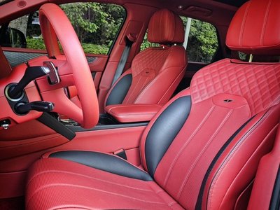2022 Bentley BENTAYGA — миниатюра 11
