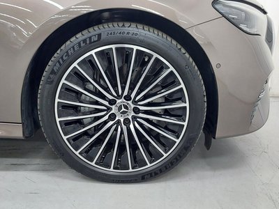 2025 Mercedes-BENZ E-CLASS photo 6