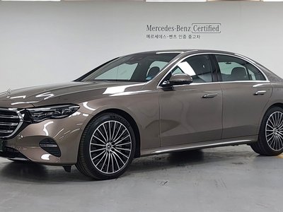 2025 Mercedes-BENZ E-CLASS photo 1