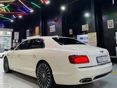 BENTLEY FLYING SPUR - 7