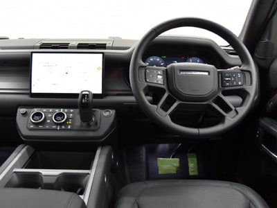 2025 LAND Rover DEFENDER — миниатюра 12