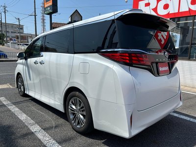 2023 Toyota ALPHARD — фото 6
