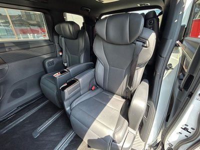 2023 Toyota ALPHARD thumbnail 39
