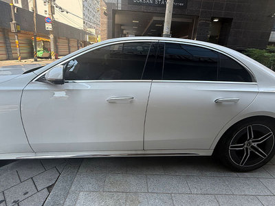 MERCEDES-BENZ E-CLASS - 5