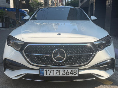 MERCEDES-BENZ E-CLASS - 1