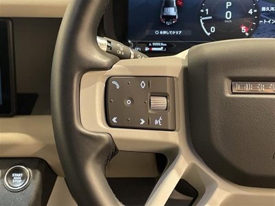 LAND ROVER DEFENDER - 7