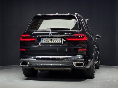 صورة 4 لـ 2023 BMW X7