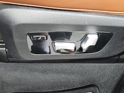 2023 BMW X7 缩略图 37