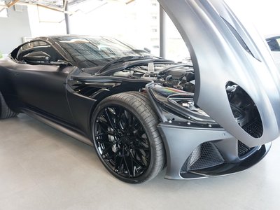 2019 Aston Martin DBS SUPERLEGGERA 照片 8