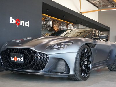 2019 Aston Martin DBS SUPERLEGGERA 照片 1