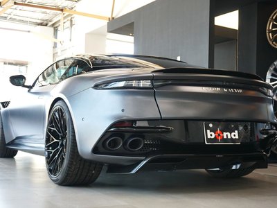 2019 Aston Martin DBS SUPERLEGGERA 照片 3