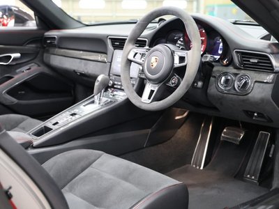 PORSCHE 911 CABRIOLET - 6