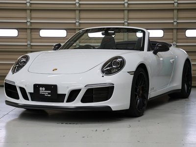 PORSCHE 911 CABRIOLET