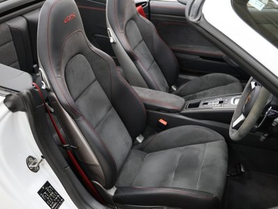 PORSCHE 911 CABRIOLET - 8