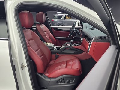 صورة مصغرة 13 لـ 2022 Porsche CAYENNE