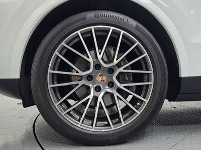 صورة 6 لـ 2022 Porsche CAYENNE