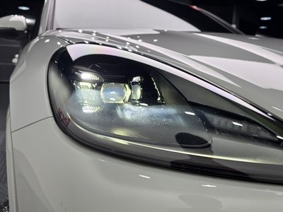 صورة 9 لـ 2022 Porsche CAYENNE