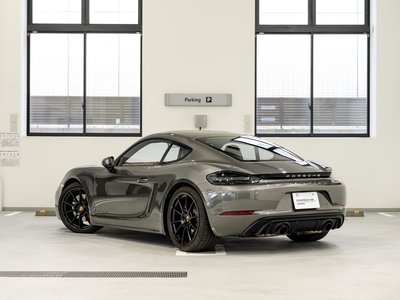 صورة 3 لـ 2023 Porsche 718
