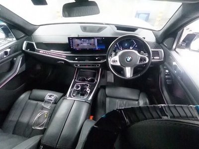 صورة 3 لـ 2023 BMW X7