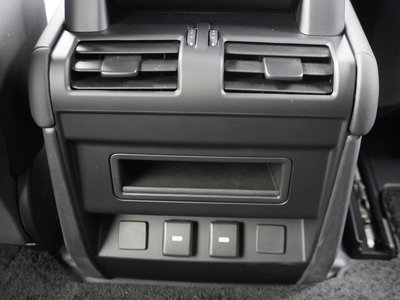 2023 LAND Rover DEFENDER 缩略图 20