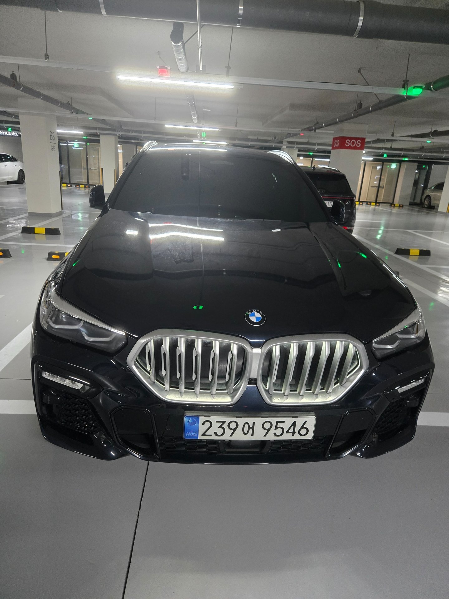 BMW X6 - View 1