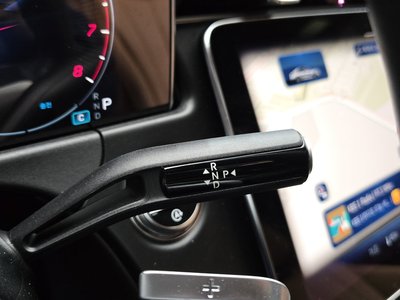 MERCEDES-BENZ E-CLASS - 9