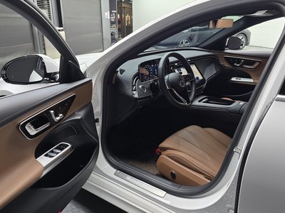 MERCEDES-BENZ E-CLASS - 10