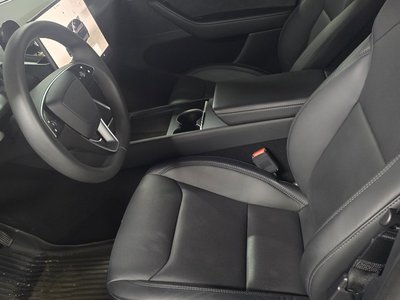 صورة 10 لـ 2025 Tesla MODEL Y