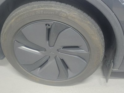 صورة 6 لـ 2025 Tesla MODEL Y