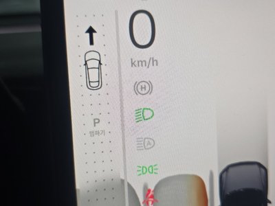 صورة 9 لـ 2025 Tesla MODEL Y