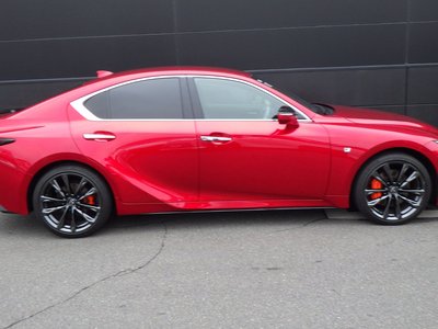 LEXUS IS - 4