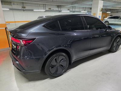 TESLA MODEL Y - 6