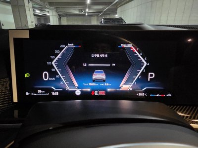 2025 BMW X7 photo 8