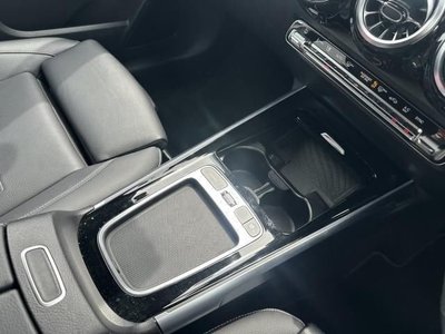 MERCEDES-BENZ GLB - 6