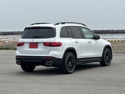 MERCEDES-BENZ GLB - 3