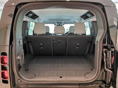 صورة مصغرة 23 لـ 2025 LAND Rover DEFENDER